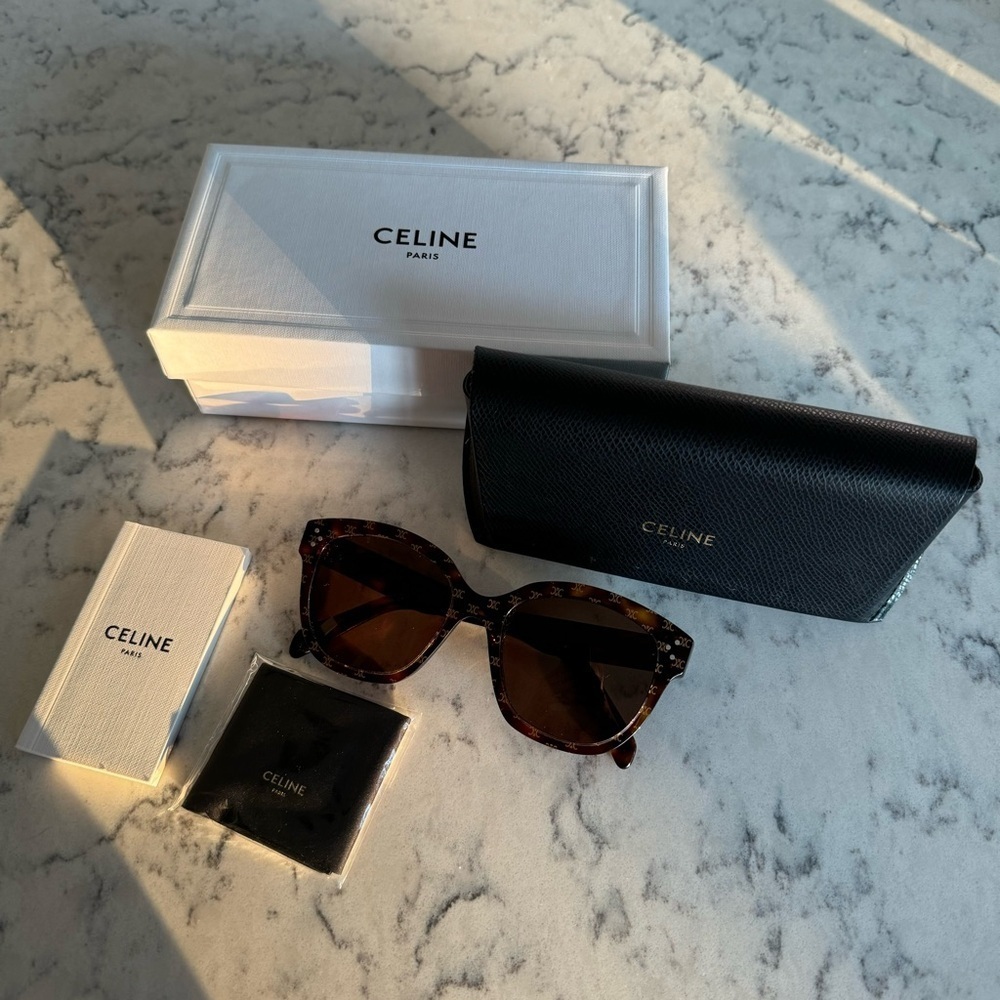 NWOT! CELINE Square Triomphe Logo Sunglasses in
Dark Havana CL401671 - Picture 4 of 16